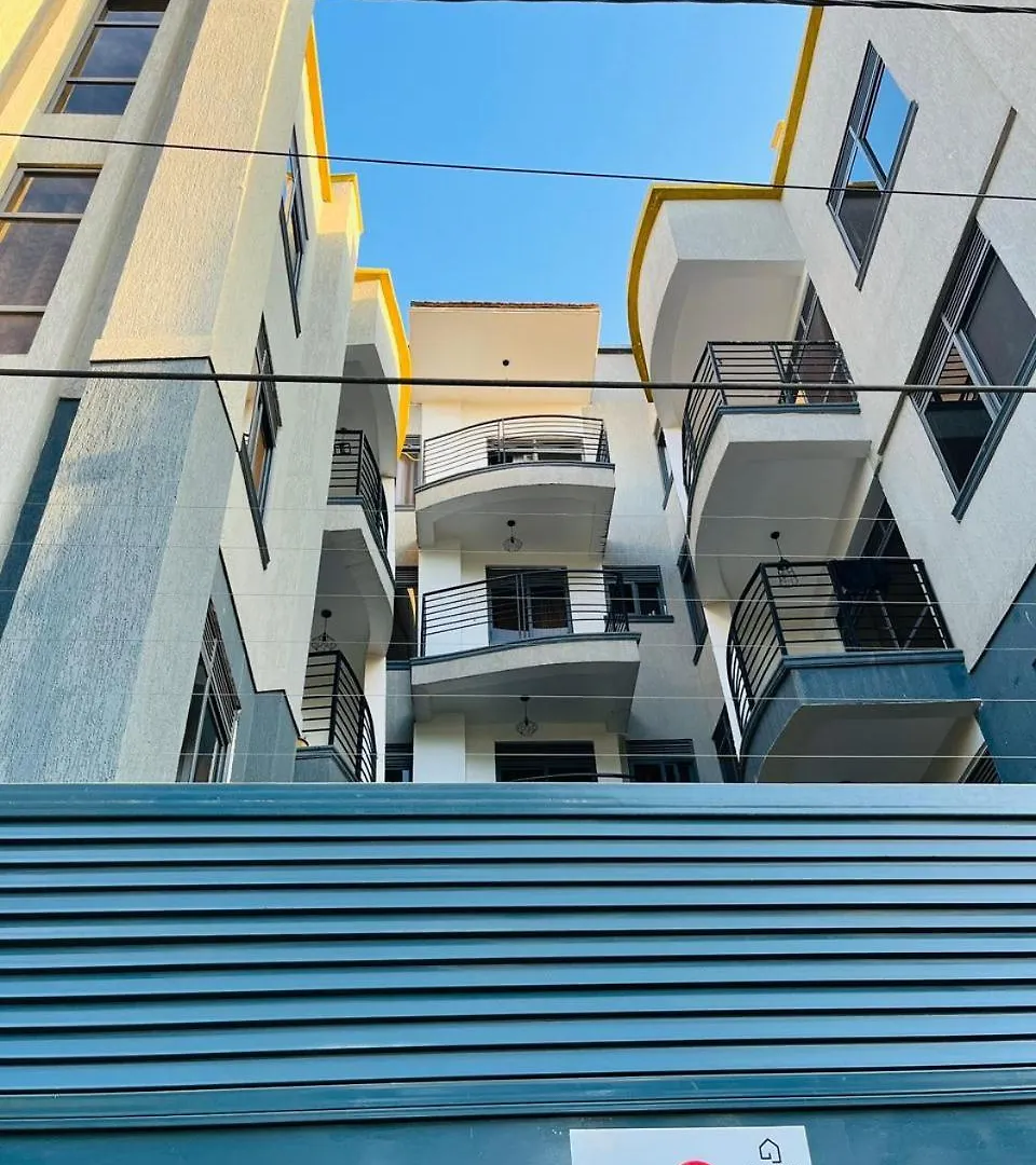 Majiri Apartments كامبالا