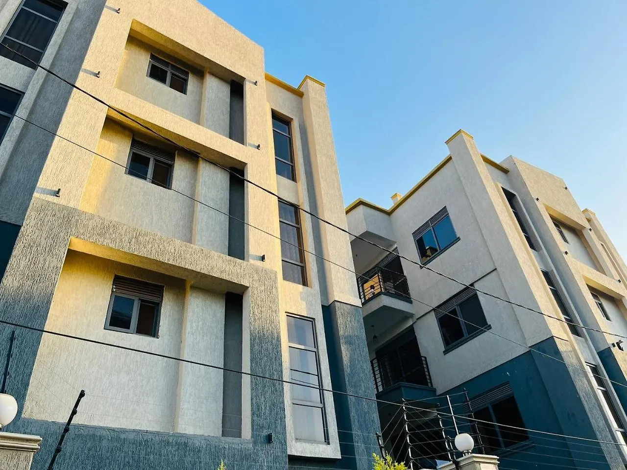 Majiri Apartments كامبالا